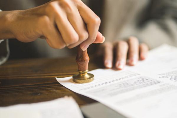 TRÁMITES NOTARIALES